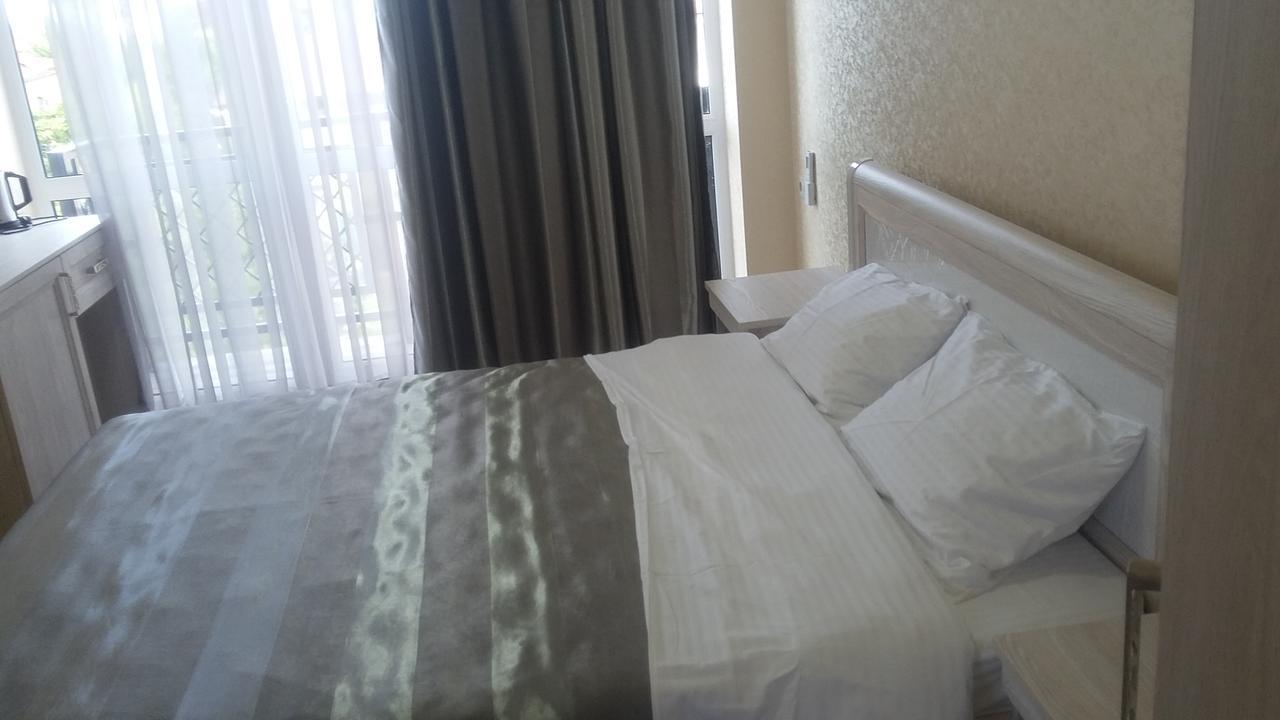 Gega Hotel Gagra Exterior foto