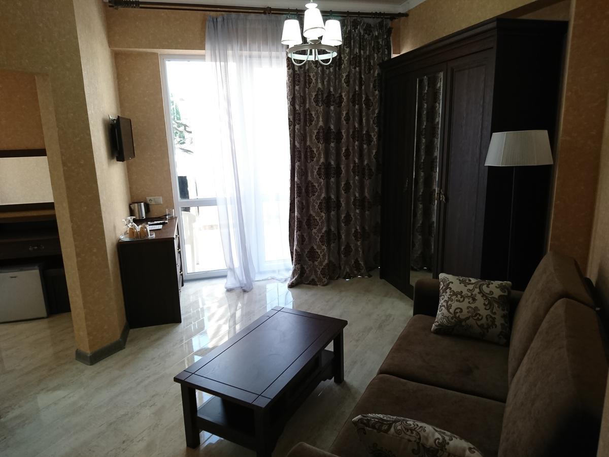 Gega Hotel Gagra Exterior foto