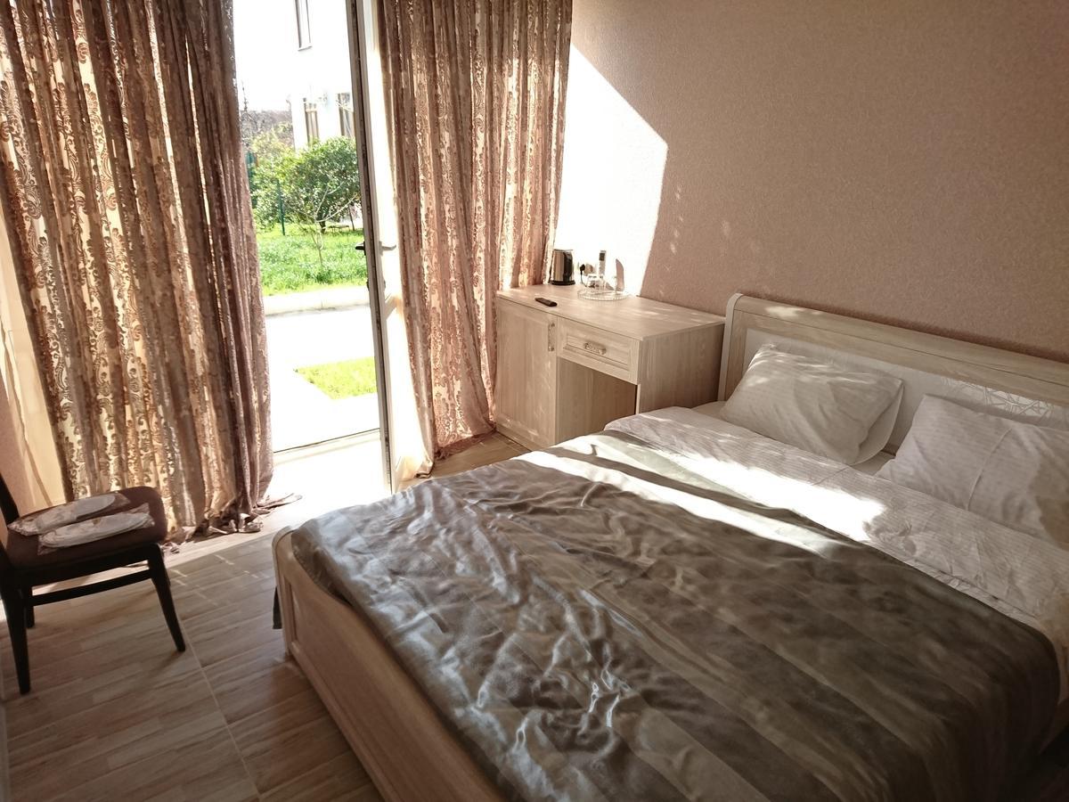 Gega Hotel Gagra Exterior foto